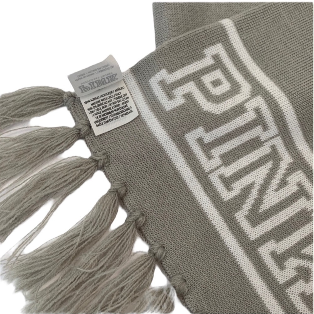 PINK VICTORIA’S SECRET Spellout Knit Scarf w/ Tassels in Gray/White - Picture 6 of 7